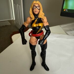 Marvel Legends Ms Marvel Warbird 3-pack Target Exclusive Loose